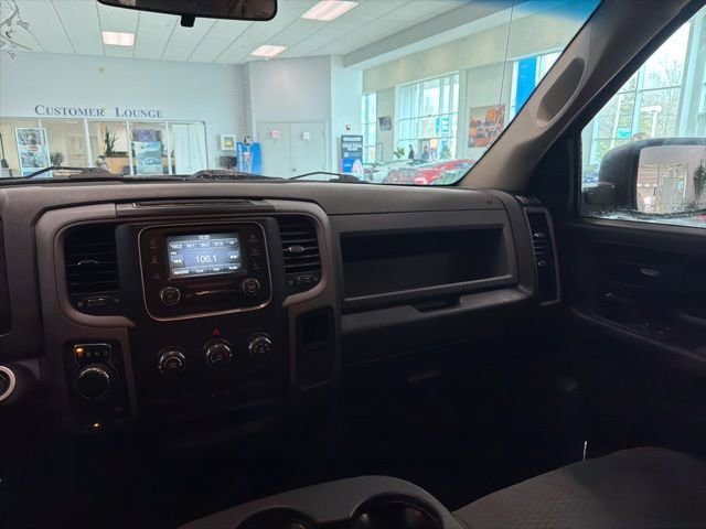 Used 2019 RAM 1500 Express image 25