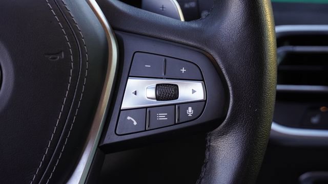 Used 2022 BMW X5 sDrive40i w/ Premium Package image 30