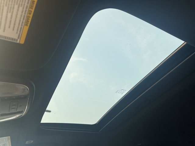 Used 2018 Jeep Grand Cherokee Limited image 14