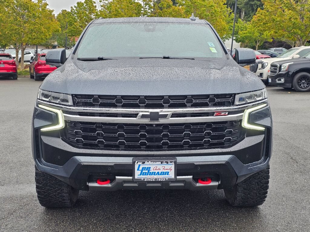 Used 2021 Chevrolet Suburban Z71 w/ Z71 Signature Package AWD/4WD image 2