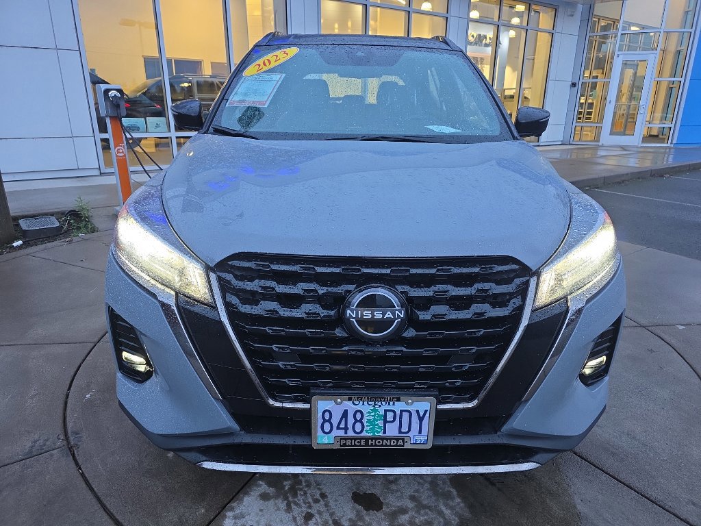 Used 2023 Nissan Kicks SR w/ SR Premium Package image 10