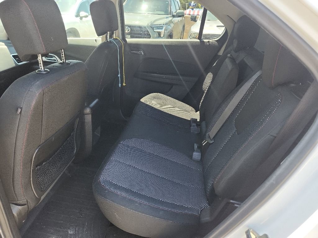 Used 2017 Chevrolet Equinox LT w/ Convenience Package AWD/4WD image 11