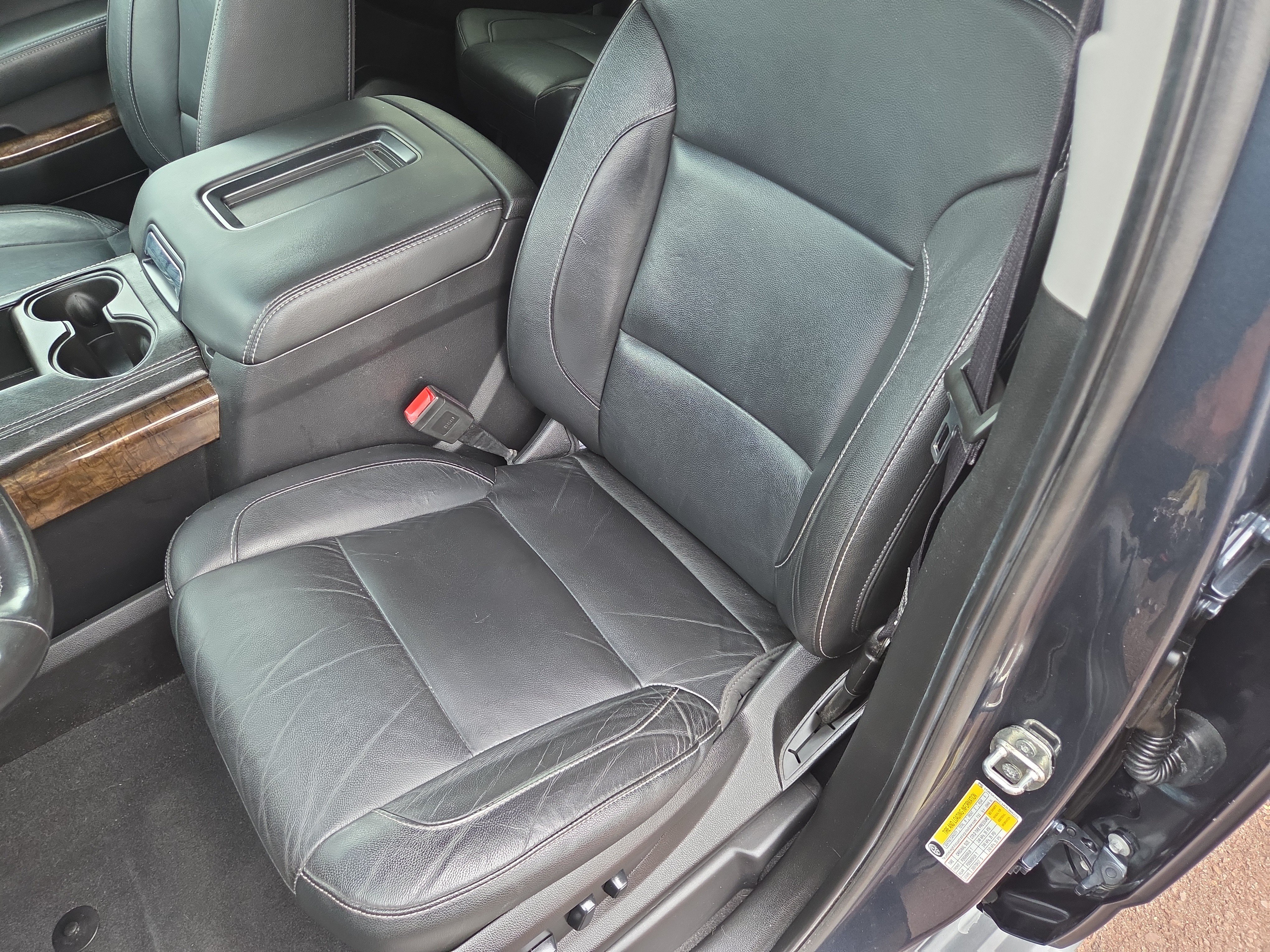 Used 2019 Chevrolet Suburban LT AWD/4WD image 13