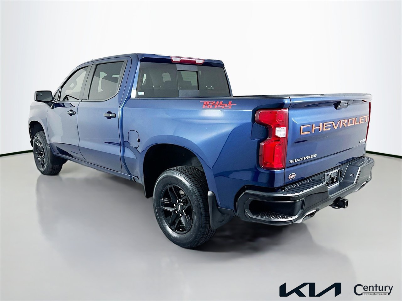 Used 2021 Chevrolet Silverado 1500 LT Trail Boss w/ Convenience Package II AWD/4WD image 7