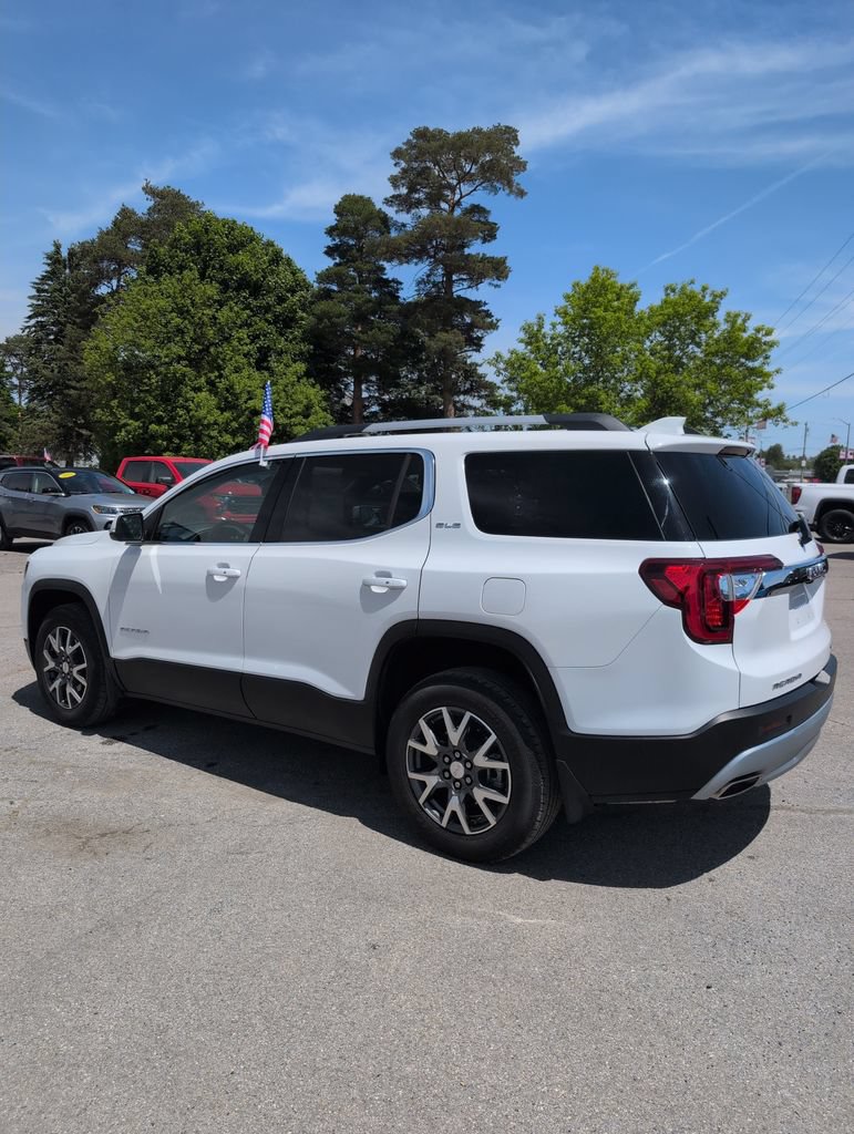 Used 2023 GMC Acadia SLE w/ Driver Convenience Package AWD/4WD image 3