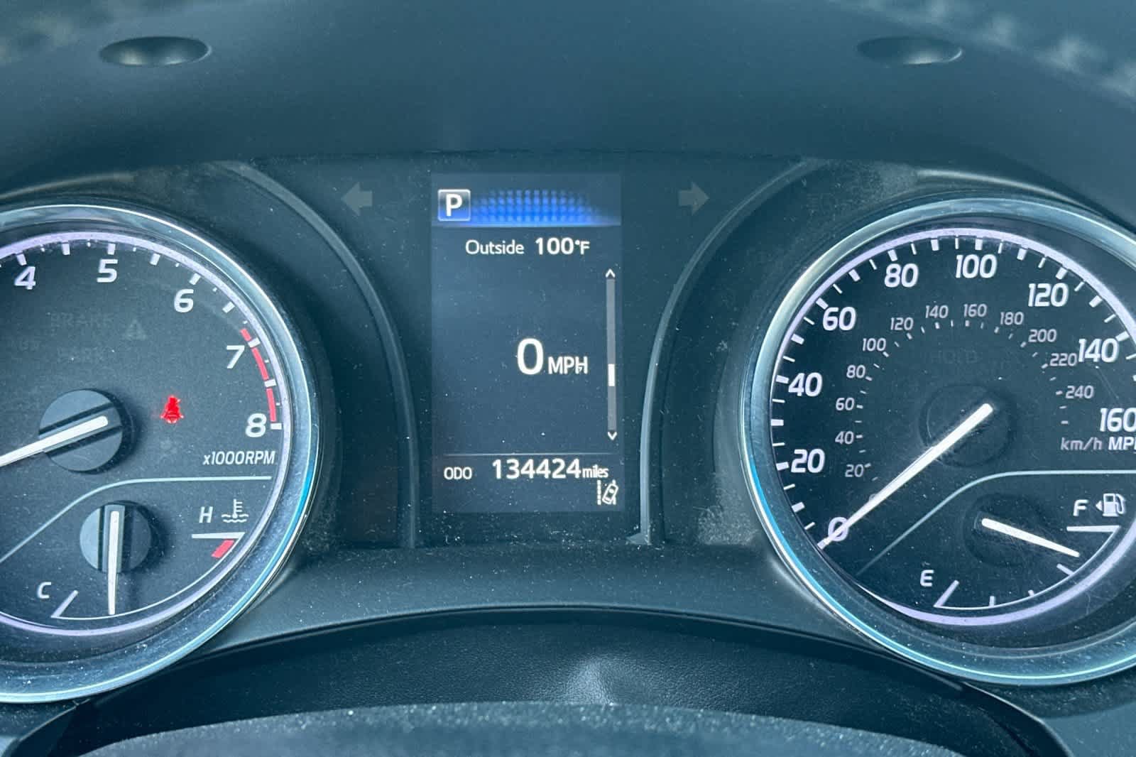 Used 2018 Toyota Camry SE FWD image 24