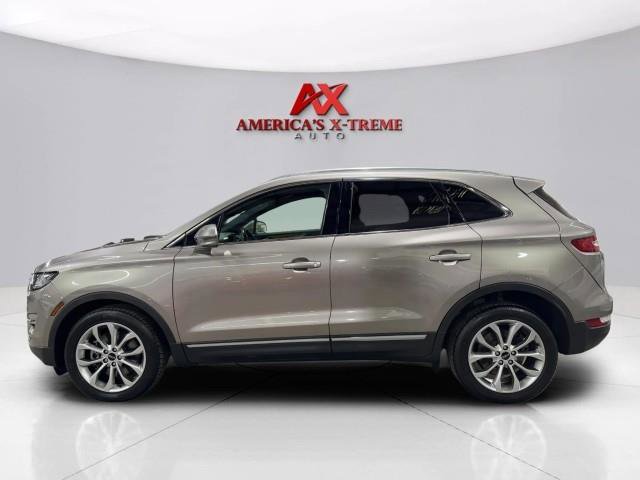 Used 2019 Lincoln MKC Select w/ Select Plus Package AWD/4WD image 4