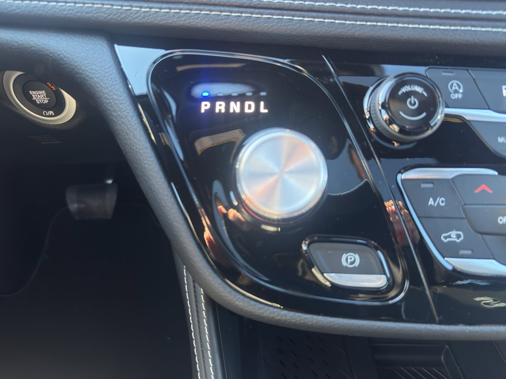 New 2026 Chrysler Pacifica Limited w/ S Appearance Package image 14