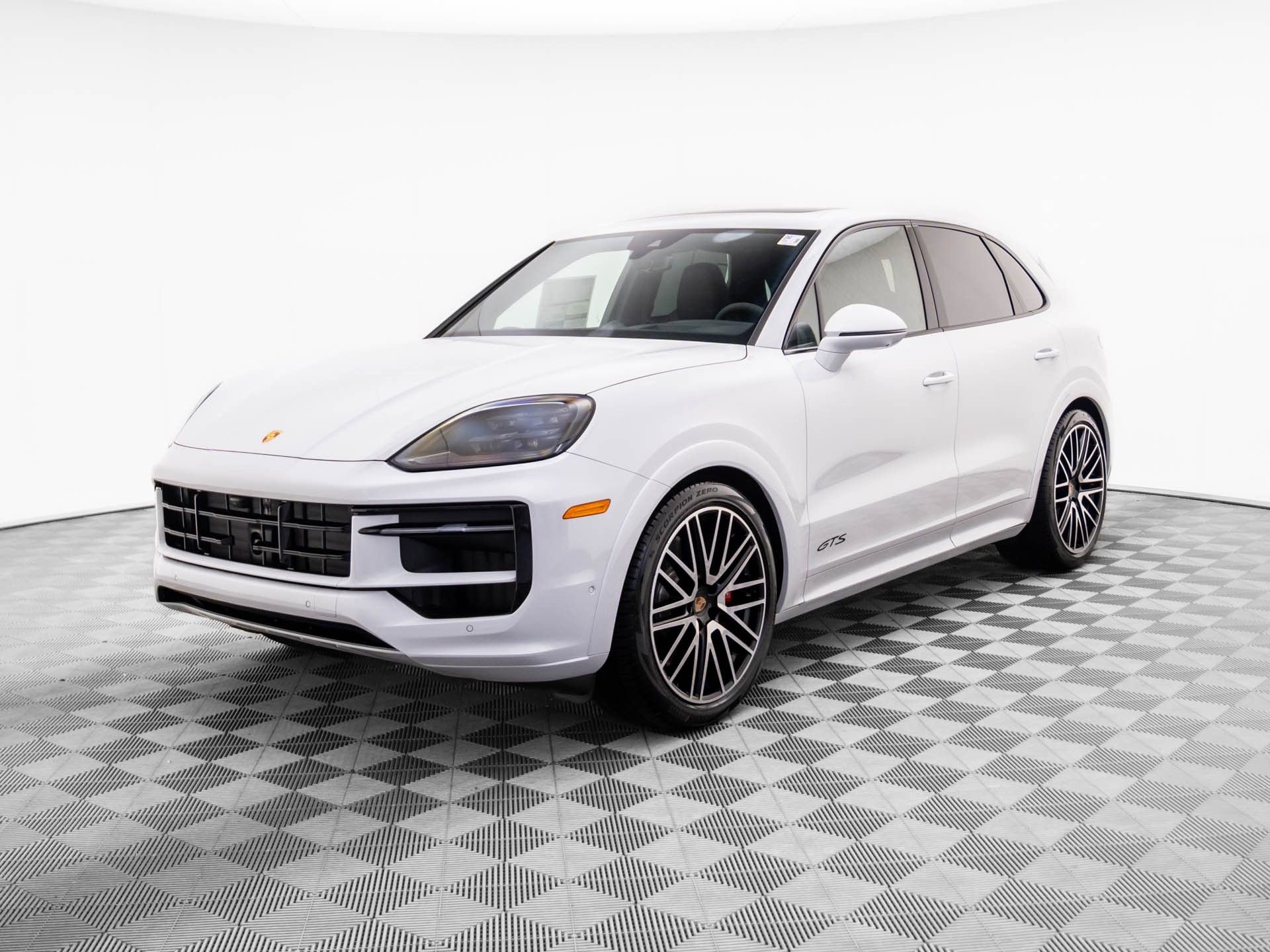 New 2026 Porsche Cayenne GTS image 1