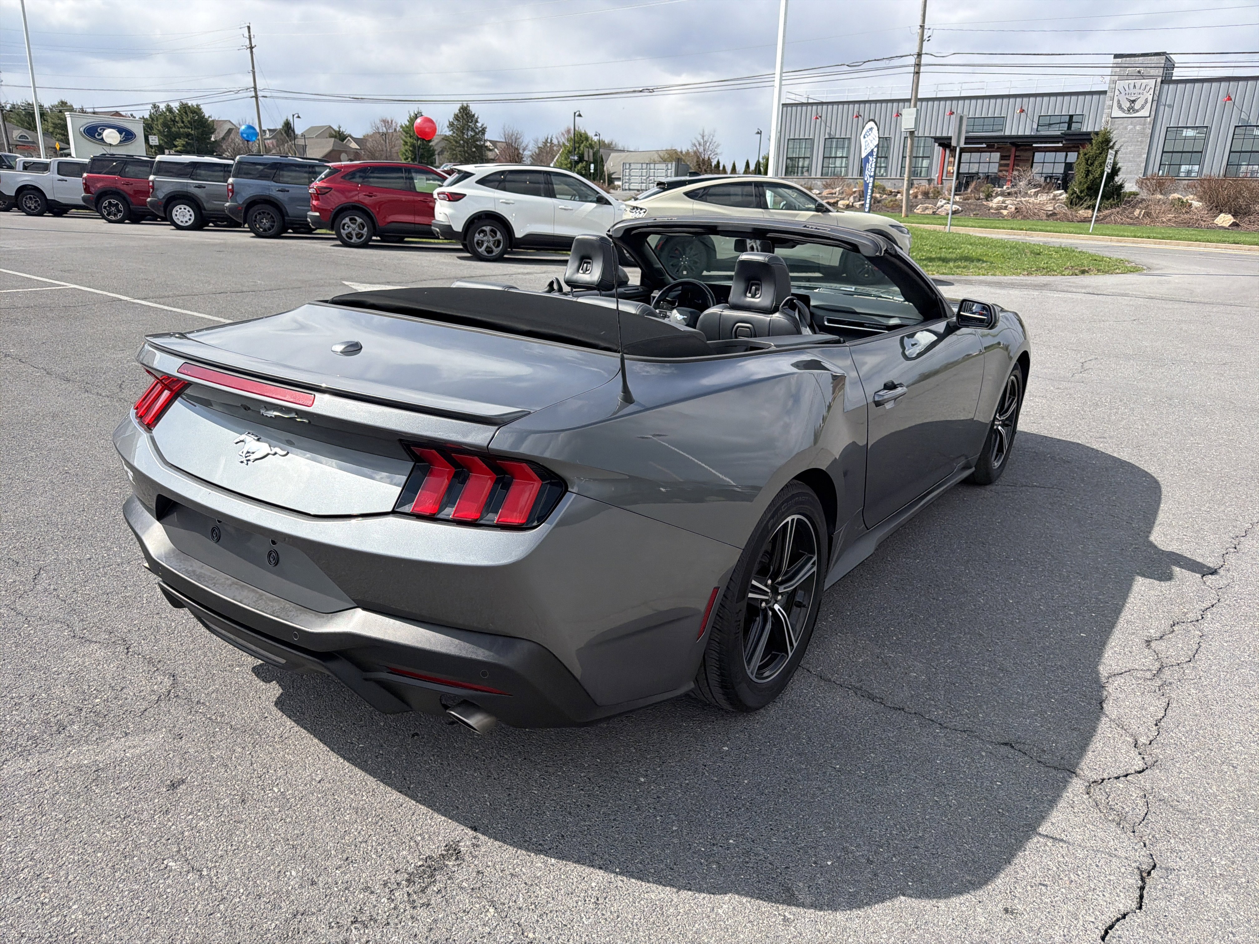 Certified 2025 Ford Mustang Premium image 32