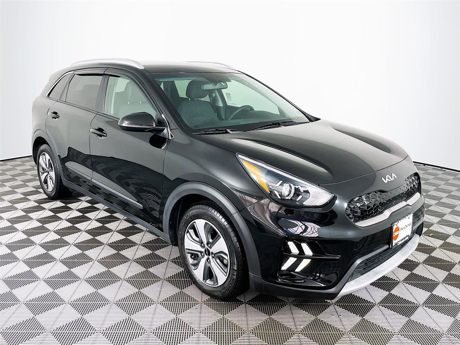 Certified 2022 Kia Niro LX