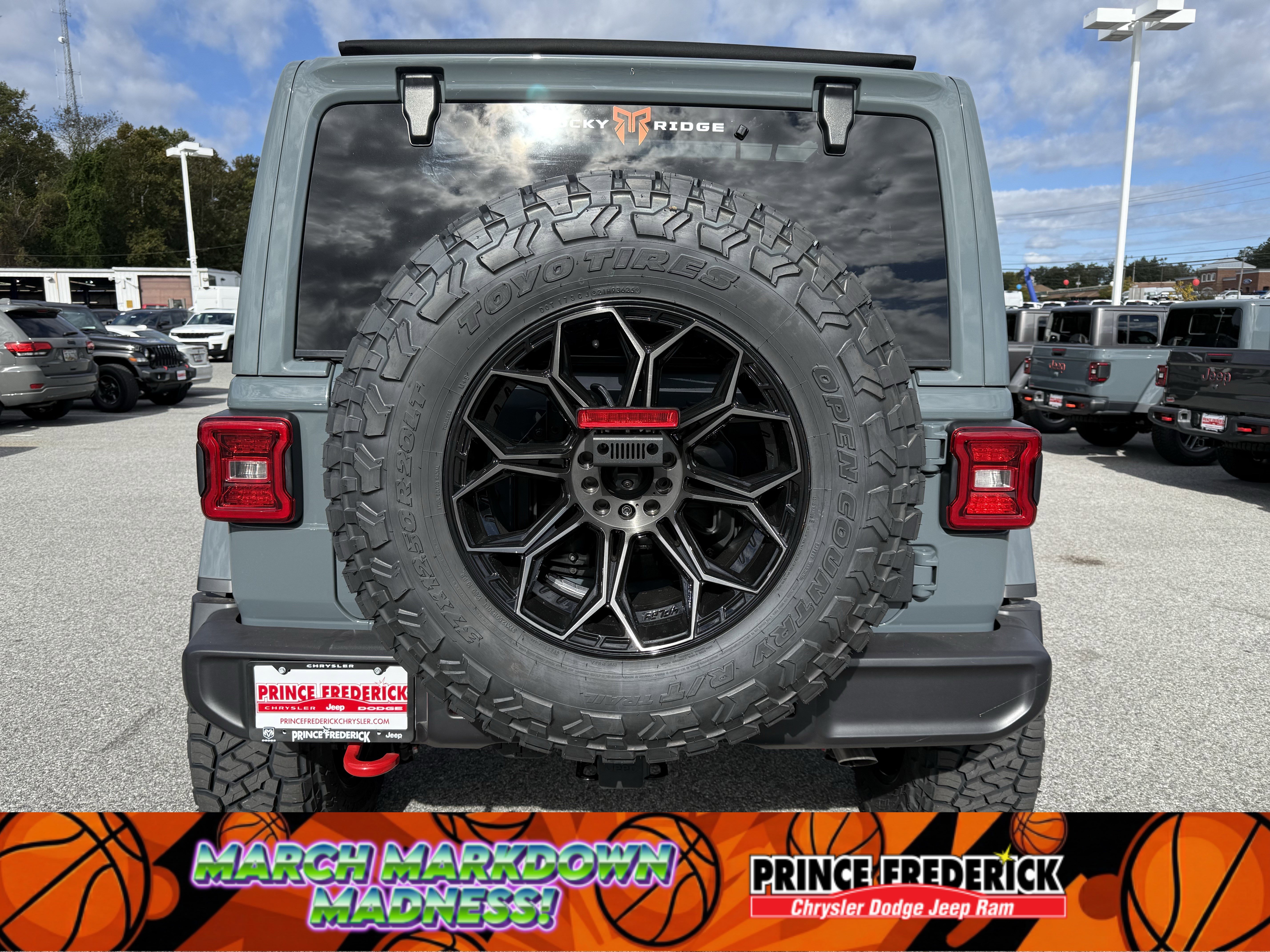 New 2025 Jeep Wrangler Unlimited Rubicon w/ Convenience Group image 4