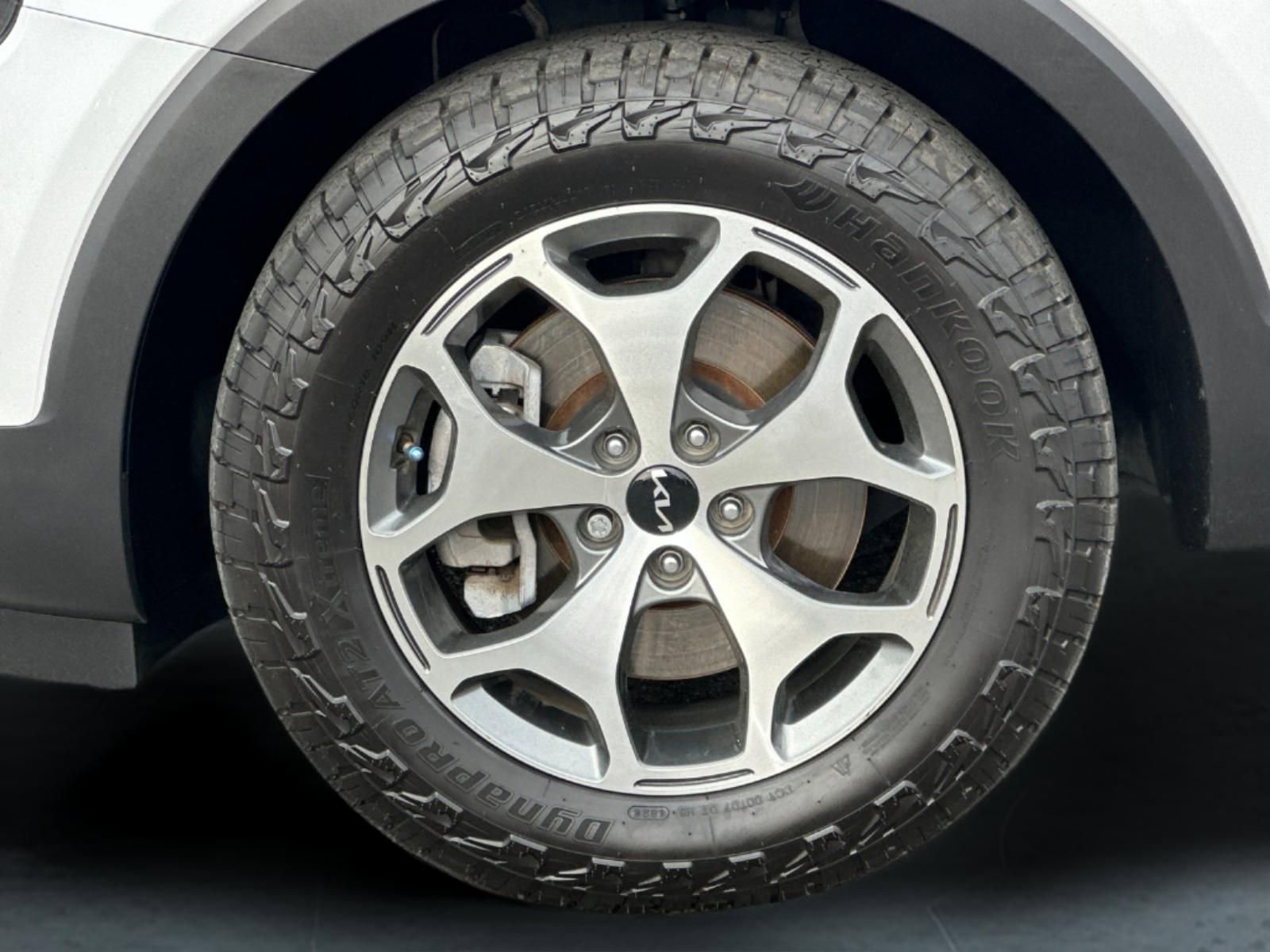 Used 2022 Kia Telluride EX image 27