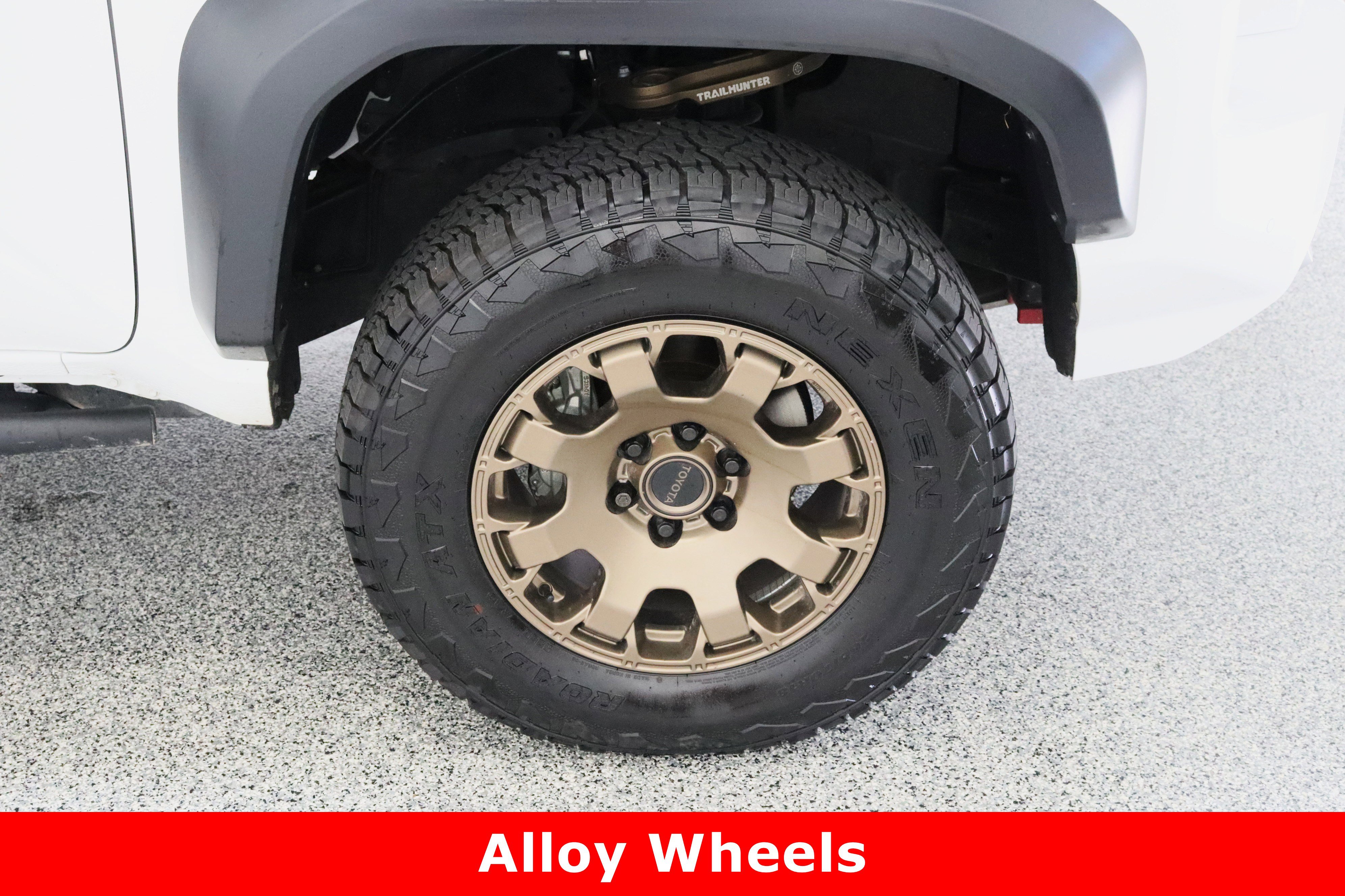 Used 2025 Toyota Tacoma 4x4 Double Cab Hybrid image 5