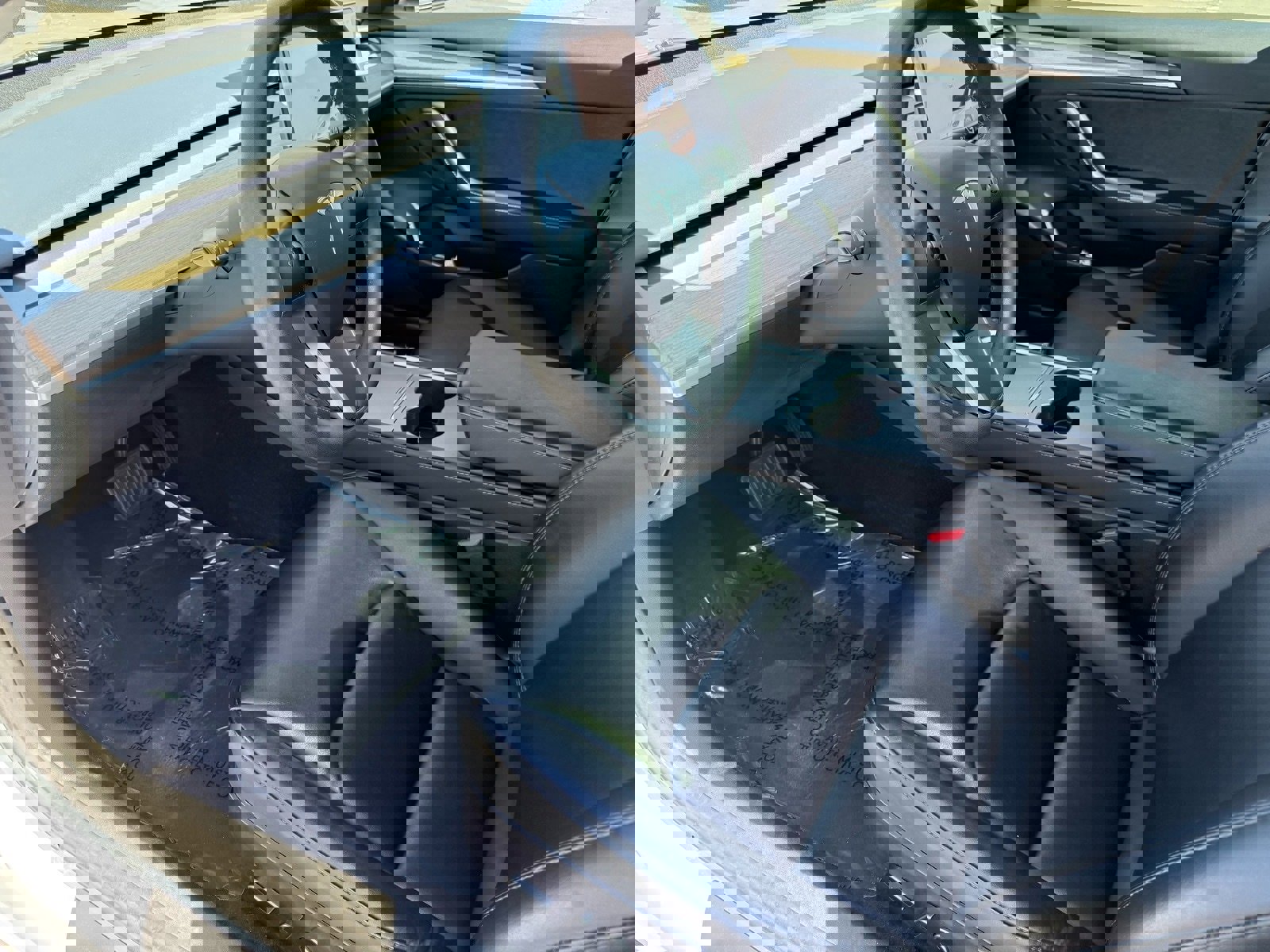 Used 2023 Tesla Model 3 Standard Range image 13