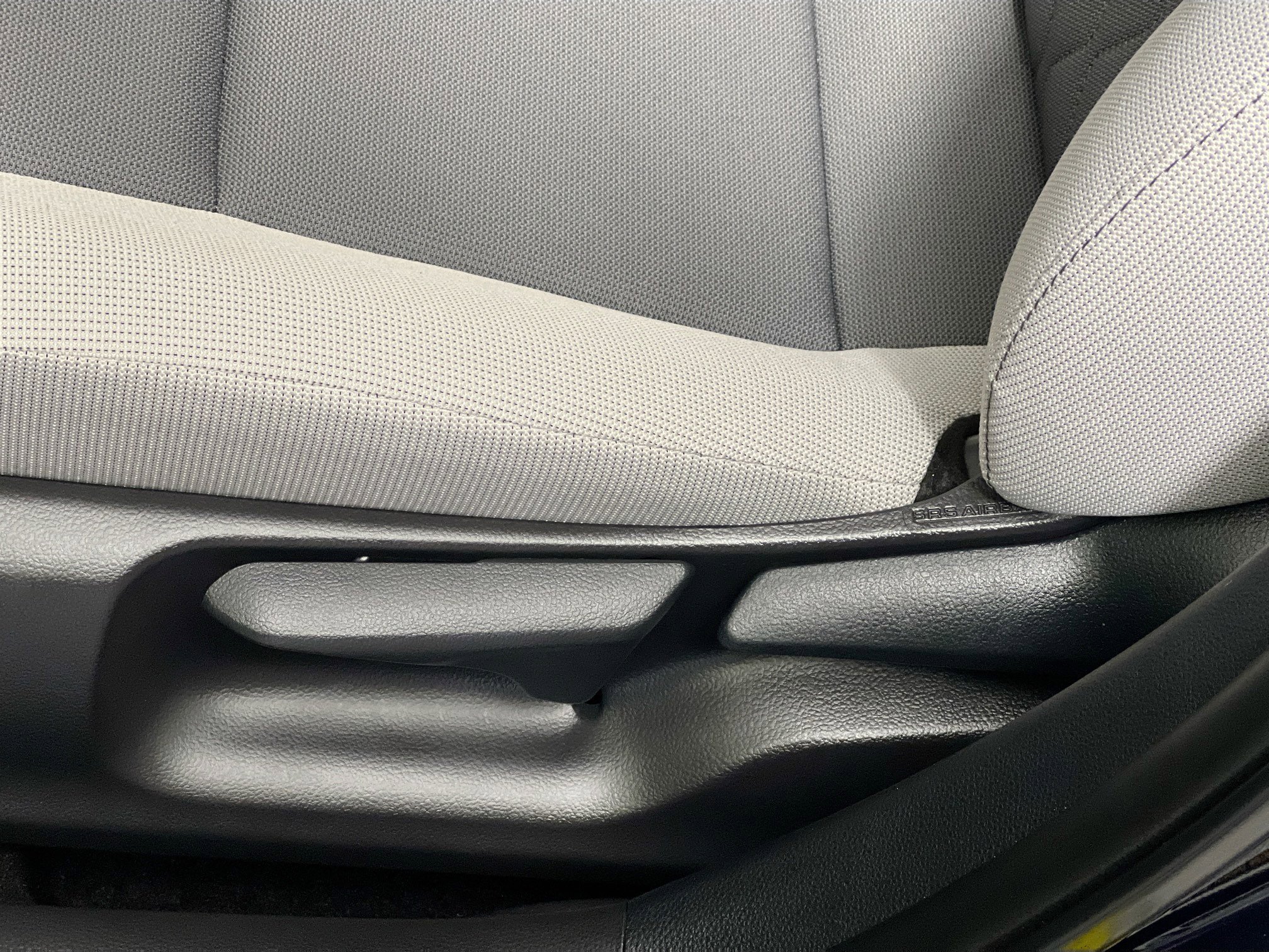 Used 2025 Toyota Corolla LE w/ Convenience Package FWD image 15