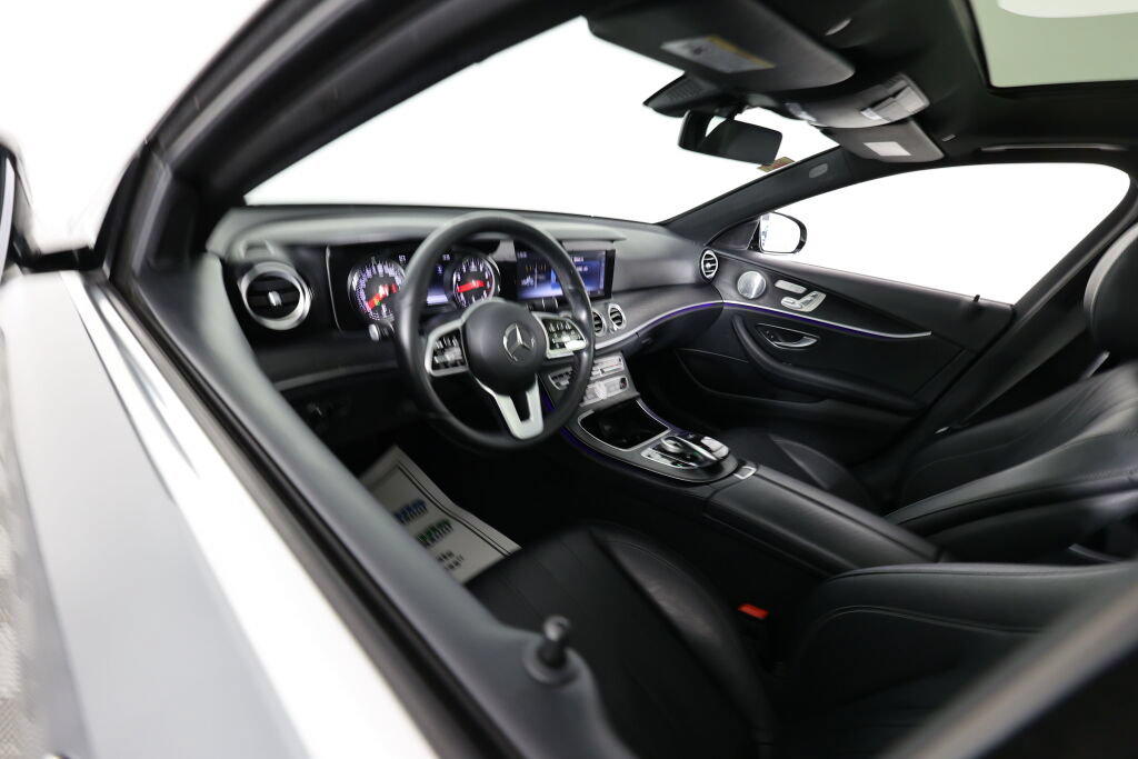 Used 2019 Mercedes-Benz E 300 4MATIC image 10