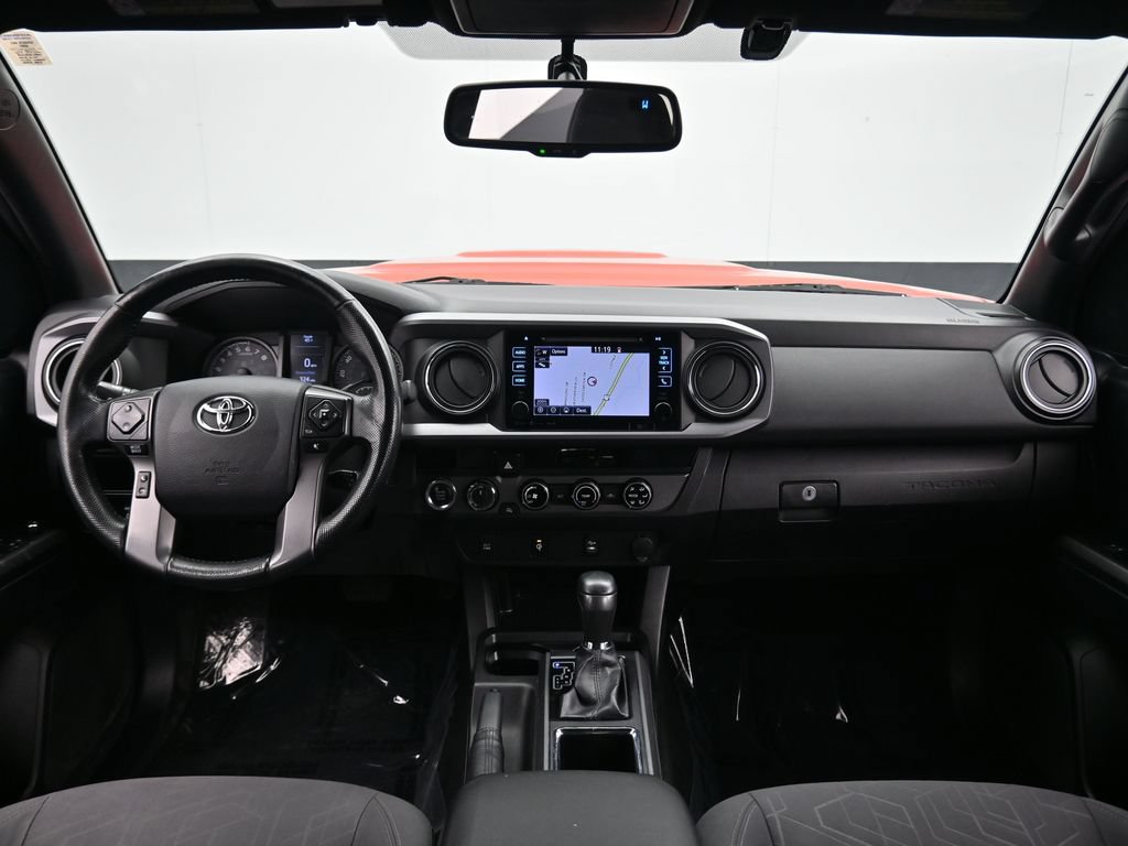 Used 2016 Toyota Tacoma TRD Sport w/ Towing Package AWD/4WD image 28