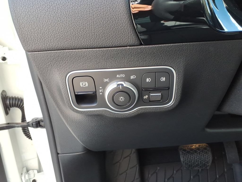 New 2026 Mercedes-Benz GLA 250 4MATIC image 17