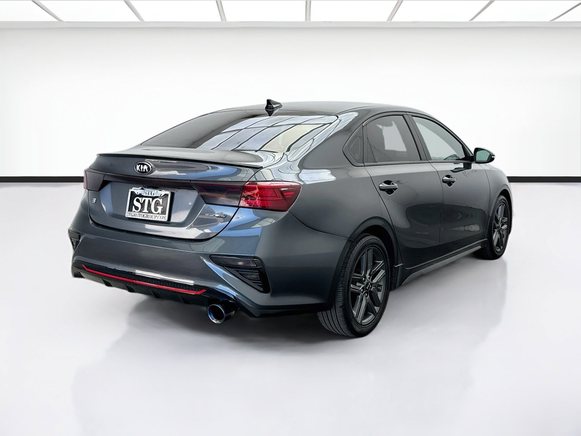 Used 2020 Kia Forte GT-Line w/ GT-Line Premium Package FWD image 4