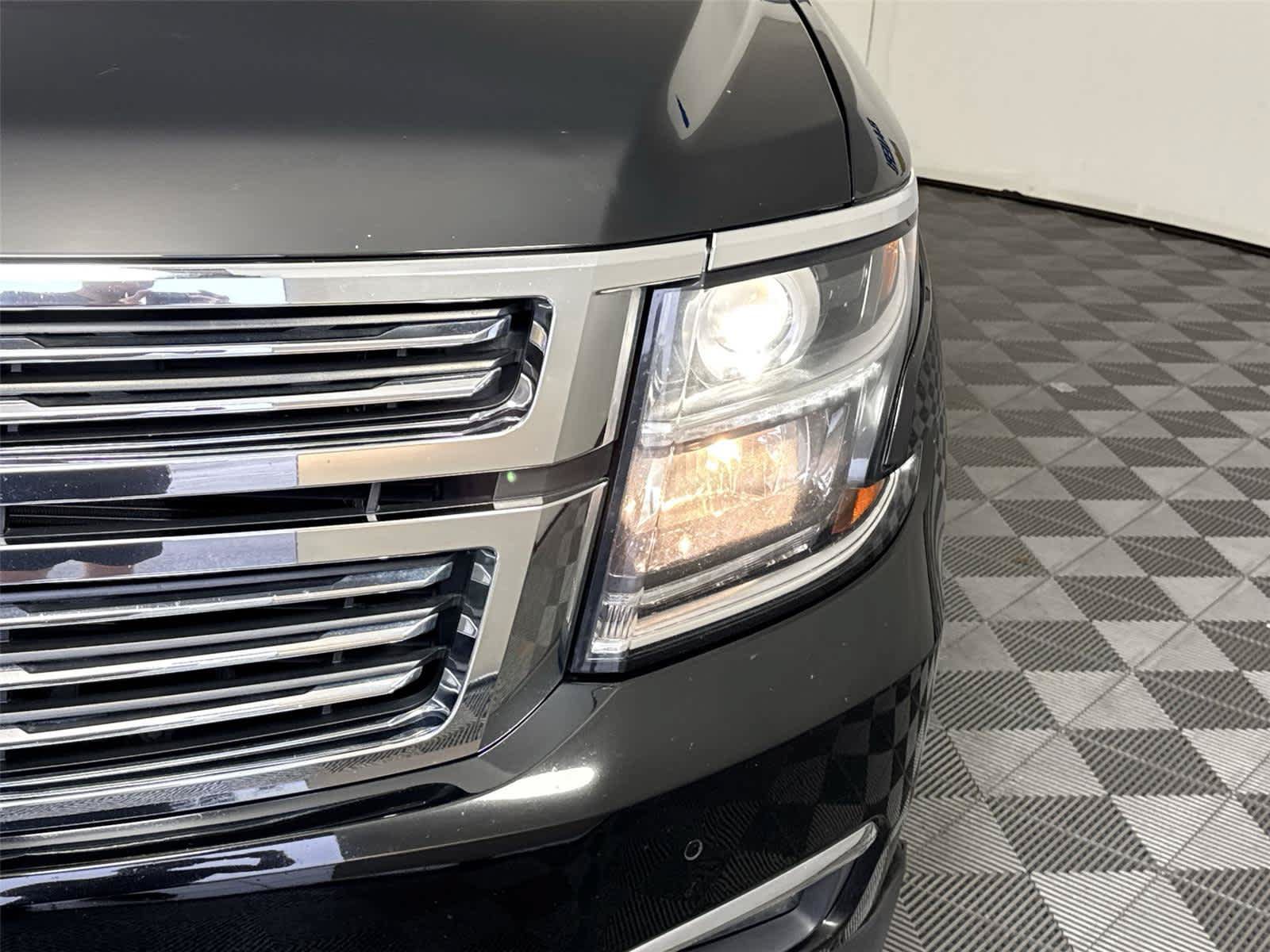 Used 2017 Chevrolet Tahoe Premier AWD/4WD image 9