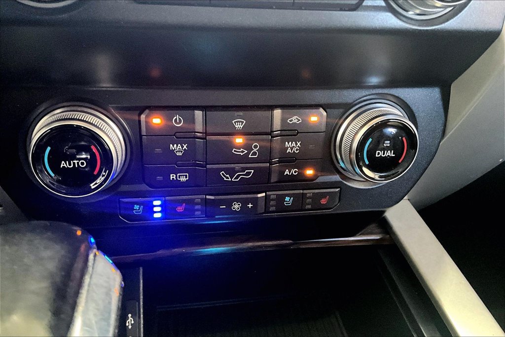 Used 2019 Ford F150 Lariat w/ Equipment Group 502A Luxury AWD/4WD image 14