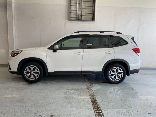 Used 2020 Subaru Forester Premium AWD/4WD image 8