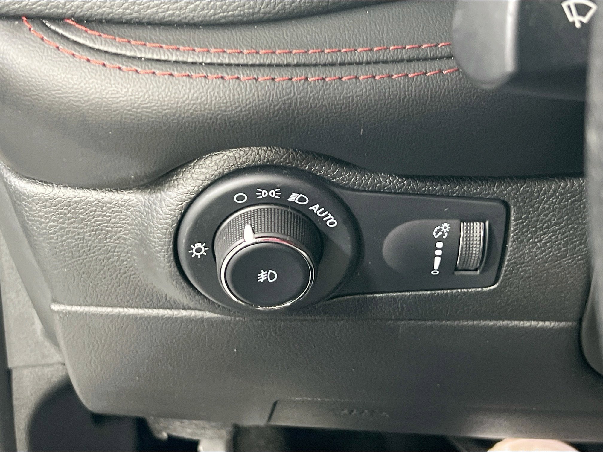 Used 2023 Dodge Durango R/T AWD/4WD image 10