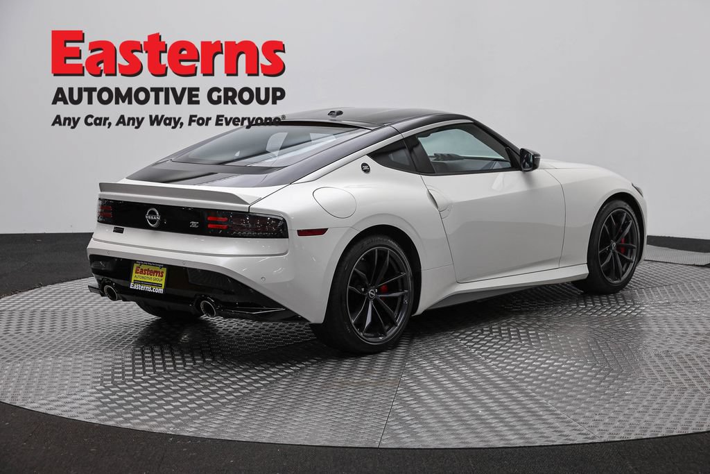 Used 2025 Nissan Z Performance w/ Floor Mat Package RWD image 5
