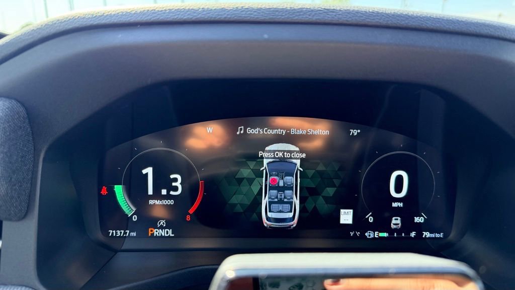 Used 2025 Ford Explorer ST-Line w/ Premium Package RWD image 19