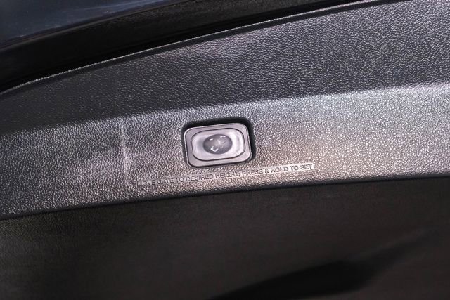 Used 2018 Ford Explorer Platinum image 52