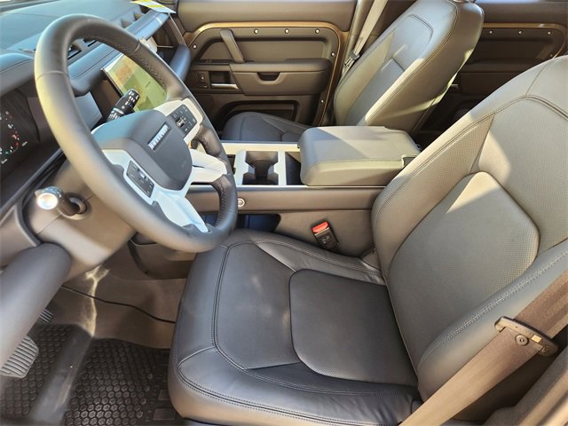 New 2026 Land Rover Defender 110 S image 9