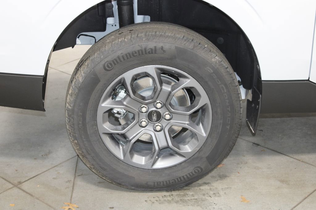 New 2025 Ford Maverick XLT w/ XLT Luxury Package image 13