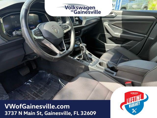 Certified 2024 Volkswagen Jetta SE FWD image 18