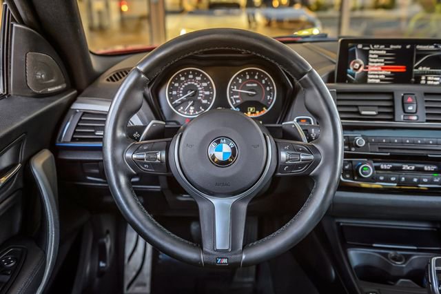 Used 2016 BMW M235i Coupe image 26