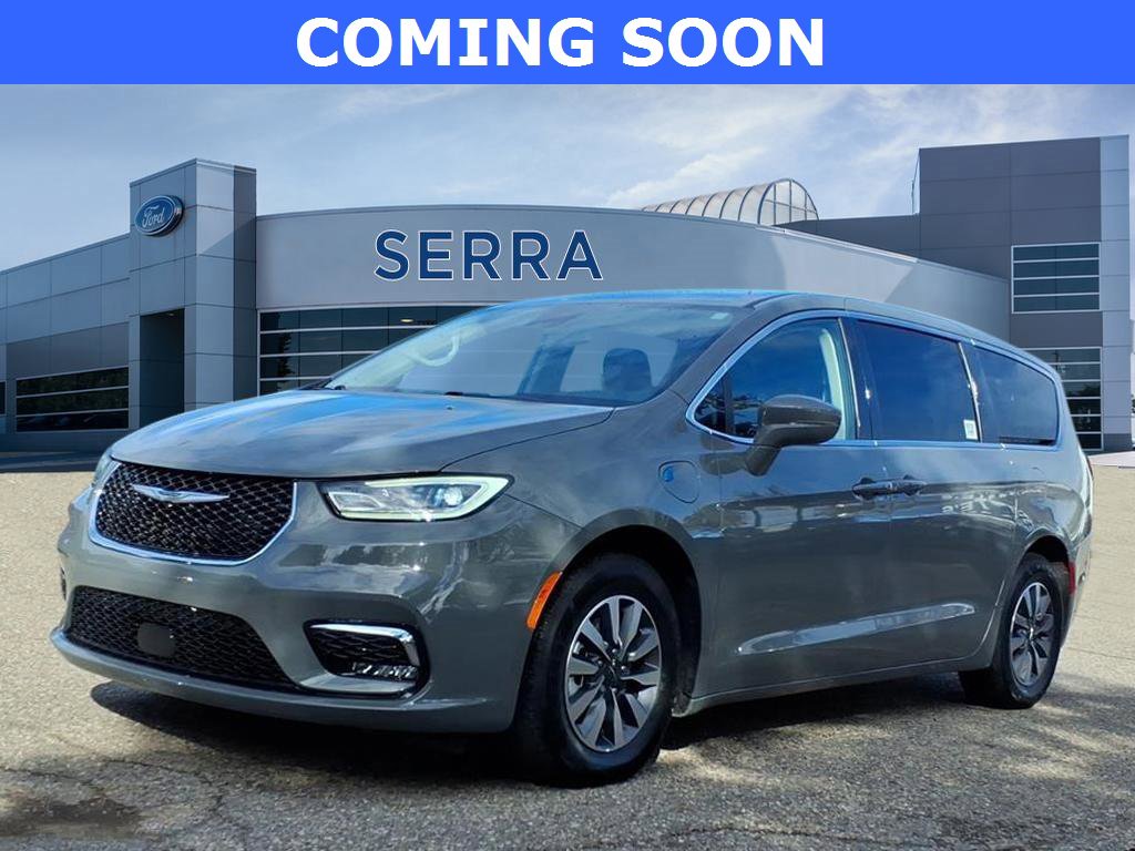 Used 2022 Chrysler Pacifica Touring-L