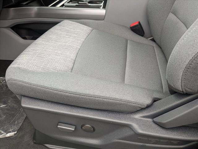 New 2026 Ford F250 XLT w/ XLT Premium Package image 4