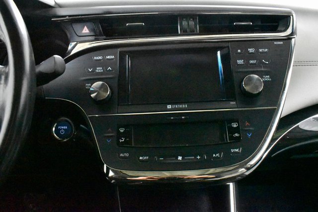 Used 2014 Toyota Avalon Limited image 22