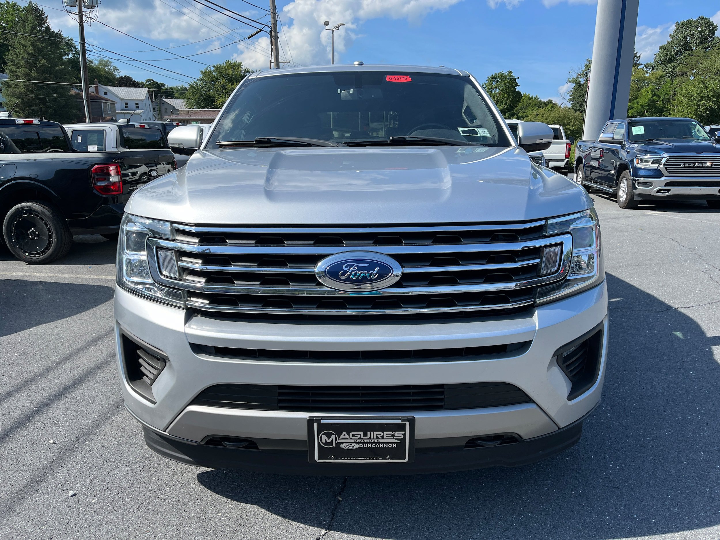 Certified 2018 Ford Expedition Max XLT w/ Equipment Group 201A AWD/4WD image 3
