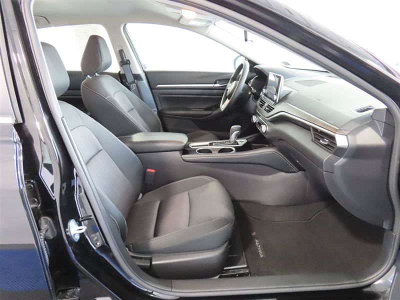 Used 2023 Nissan Altima 2.5 SV FWD image 34