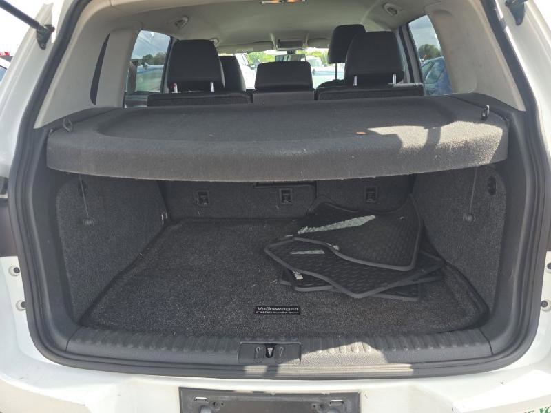 Used 2017 Volkswagen Tiguan S image 10