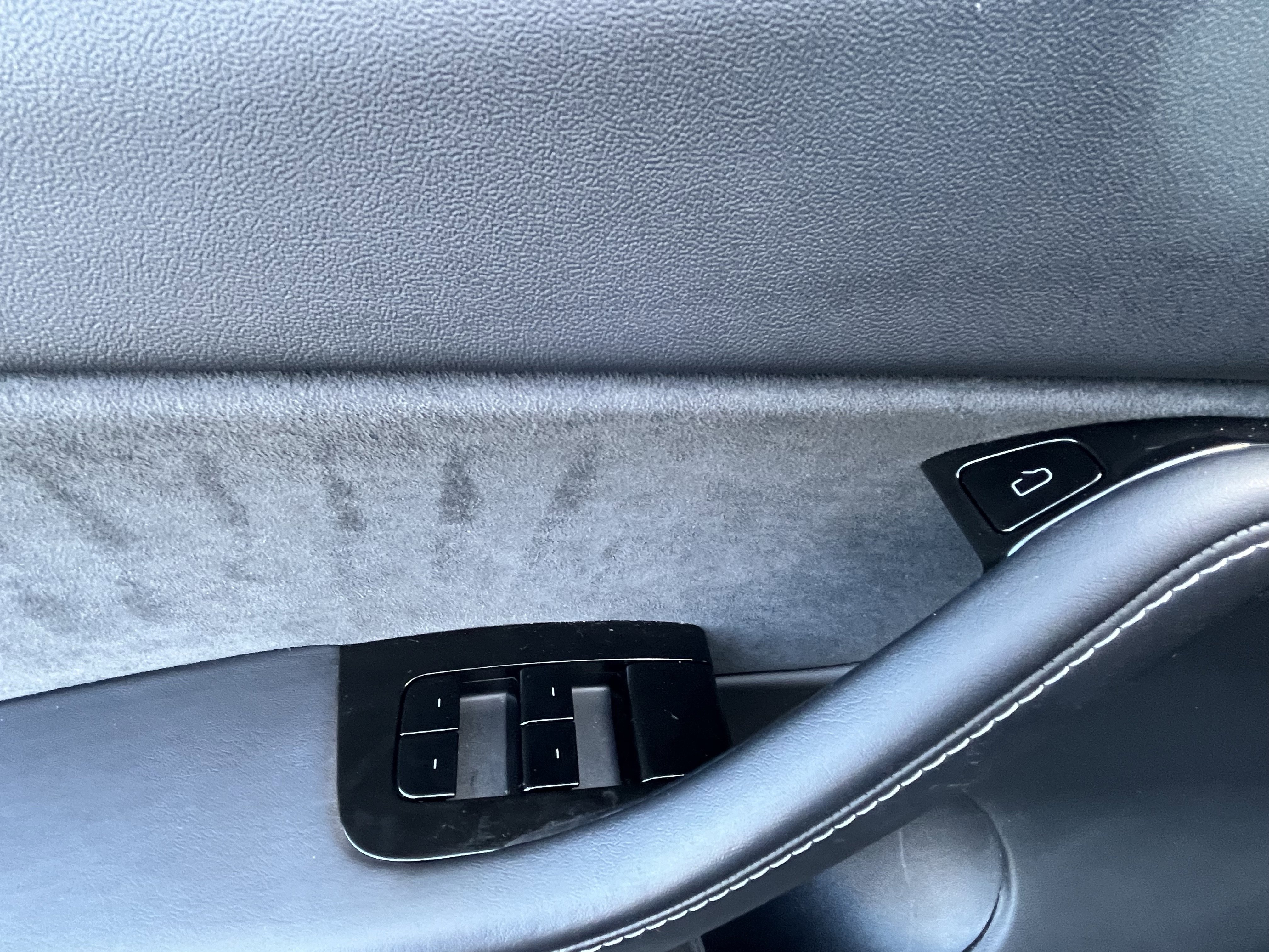 Used 2021 Tesla Model Y Long Range image 16