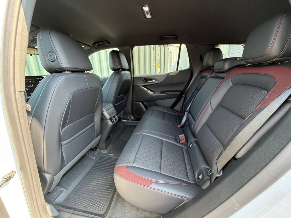 New 2027 Chevrolet Equinox RS FWD image 23
