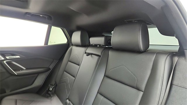 Used 2025 BMW X2 xDrive28i image 29