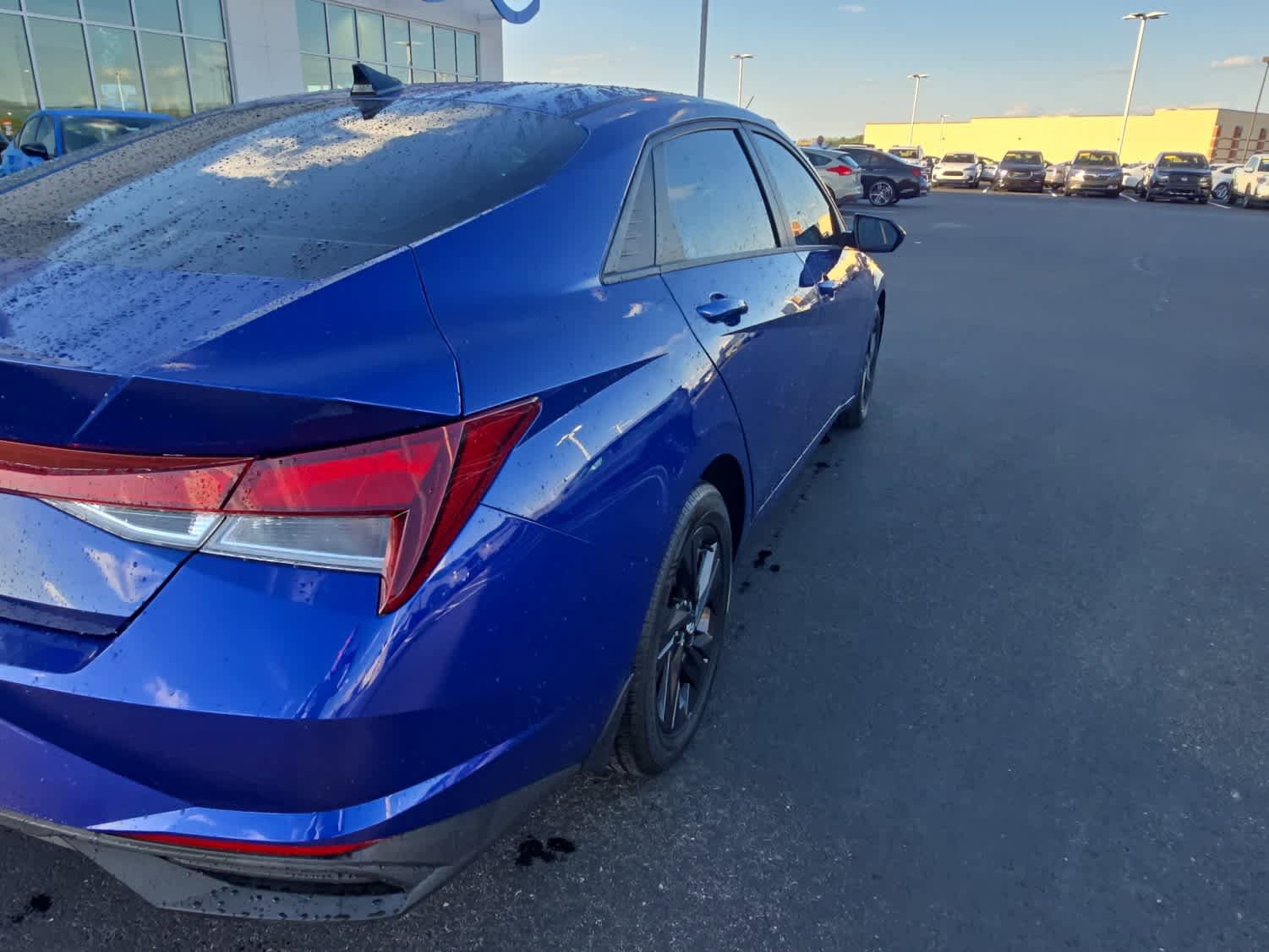 Used 2022 Hyundai Elantra SEL FWD image 8
