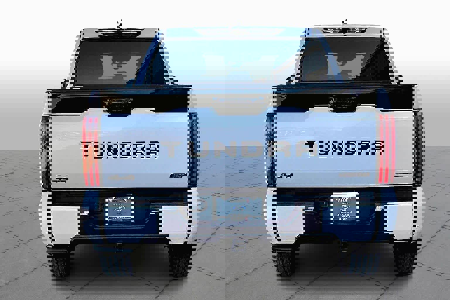 Used 2025 Toyota Tundra Platinum image 5