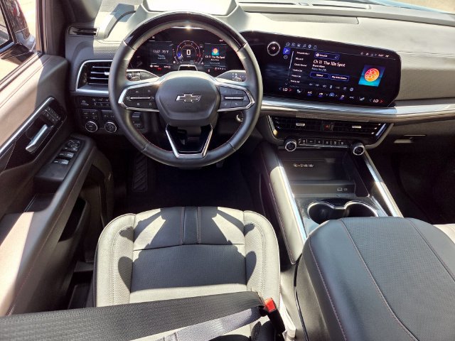 Certified 2026 Chevrolet Suburban RST w/ Advanced Technology Package AWD/4WD image 13