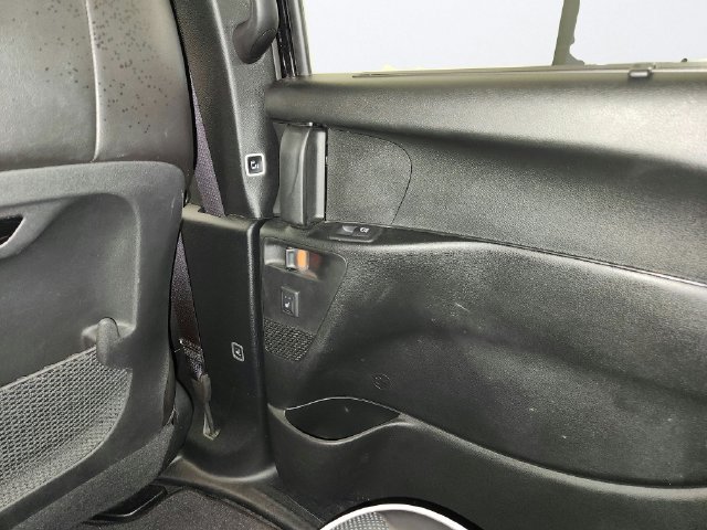 Used 2025 Chrysler Pacifica Limited FWD image 29