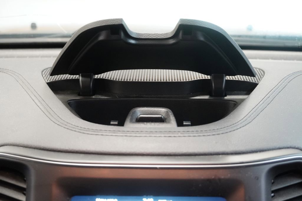 Used 2020 Jeep Cherokee Latitude FWD image 15