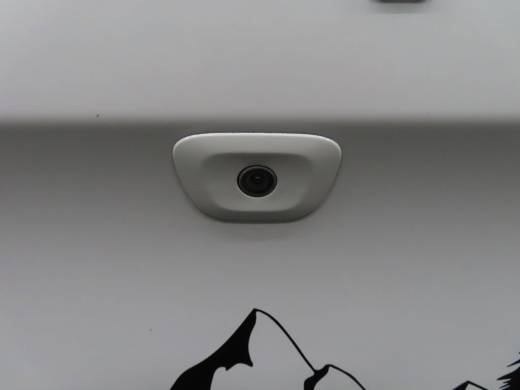 Used 2018 Jeep Cherokee Limited w/ High Altitude Package image 37